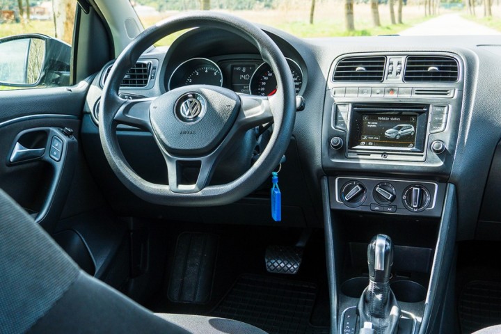 VOLKSWAGEN POLO 1,2