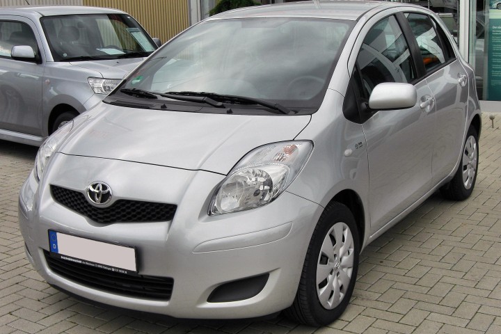 TOYOTA YARIS 1,3