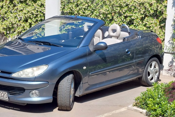 Peugeot 206 1.6 CABRIOLET