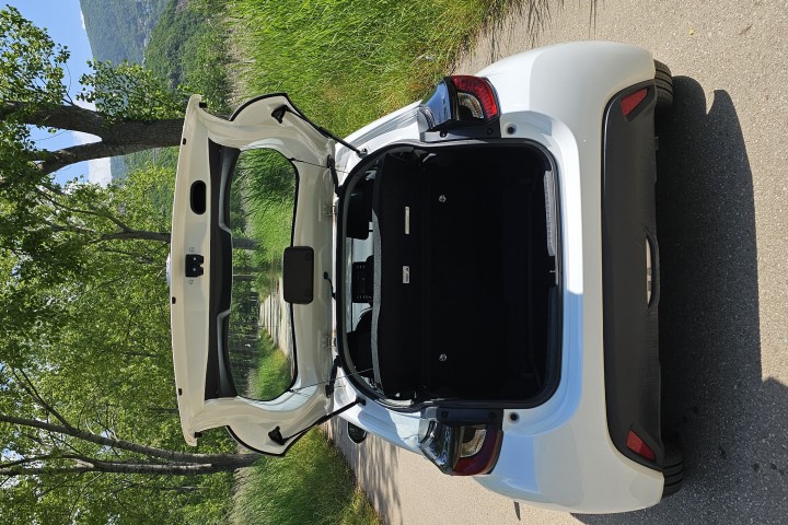 TOYOTA YARIS 1.5
