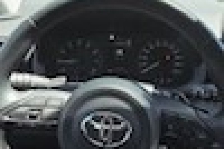TOYOTA YARIS 1.5