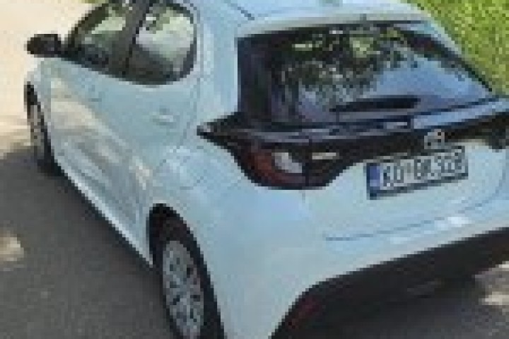 TOYOTA YARIS 1.5