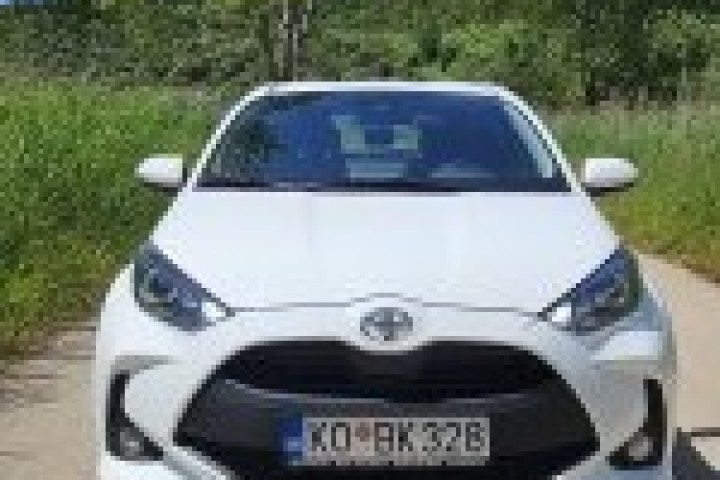 TOYOTA YARIS 1.5