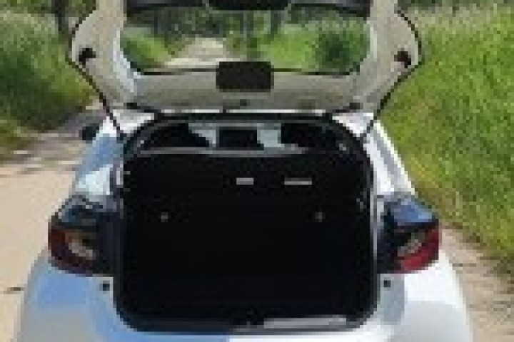 TOYOTA YARIS 1.5