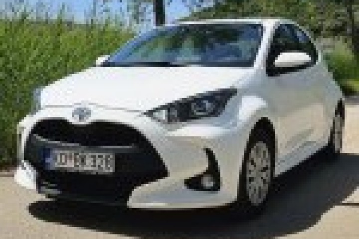 TOYOTA YARIS 1.5