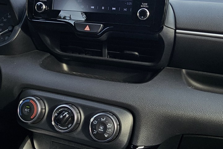 TOYOTA YARIS 1.5