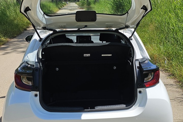 TOYOTA YARIS 1.5