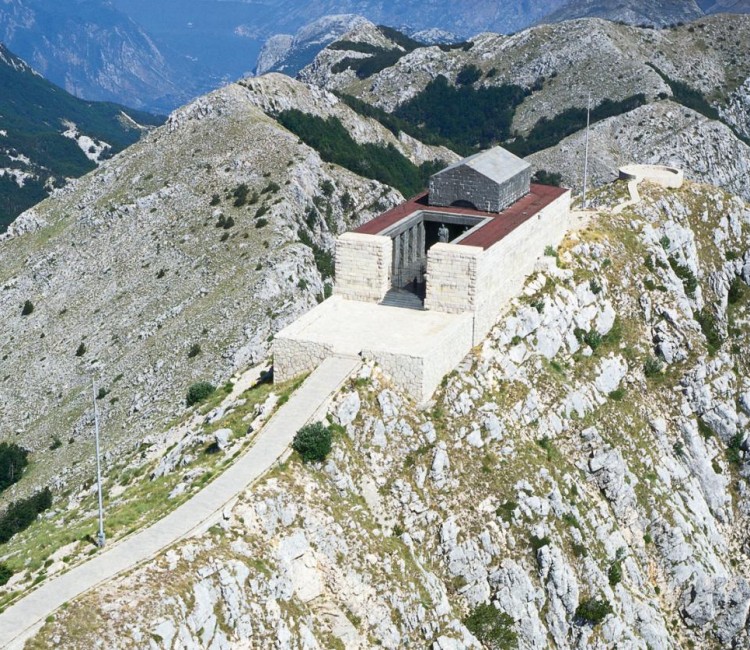 Exclusive car rental in Montenegro Cabrio Rent a Car